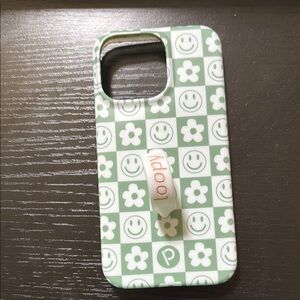Loopy Case Green and White Checkered Smiley Flower Phone Case